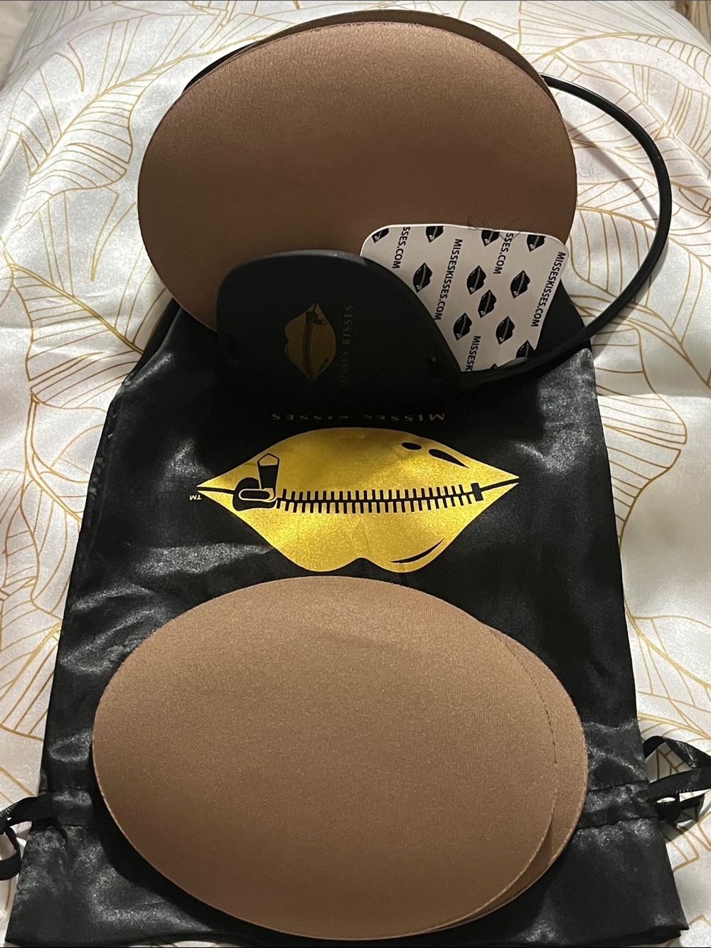 Misses Lashes Nude Adhesive-Free Stick-On Bra Cups